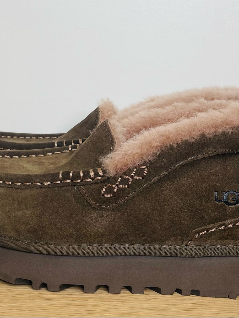 New UGG Women's Suede Slip-On Loafers with Shearling - Picture 3 of 5